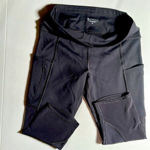 Athleta All In Capri Tight Crop Leggings Women Medium Black Tight Workout Pocket